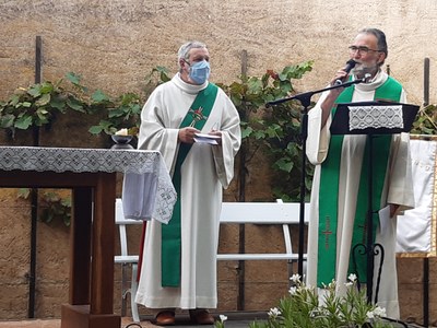 Messe d'action de grâce pour 2 ans de ministère du père Anthony Chopard (27).jpg