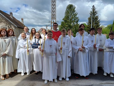 Profession de Foi - Eglise de Cussey-sur-l'Ognon - 19 mai 2024 (12).jpg