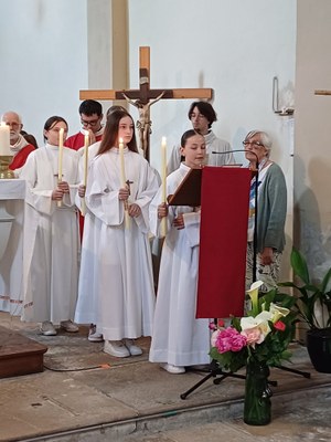 Profession de Foi - Eglise de Cussey-sur-l'Ognon - 19 mai 2024 (8).jpg