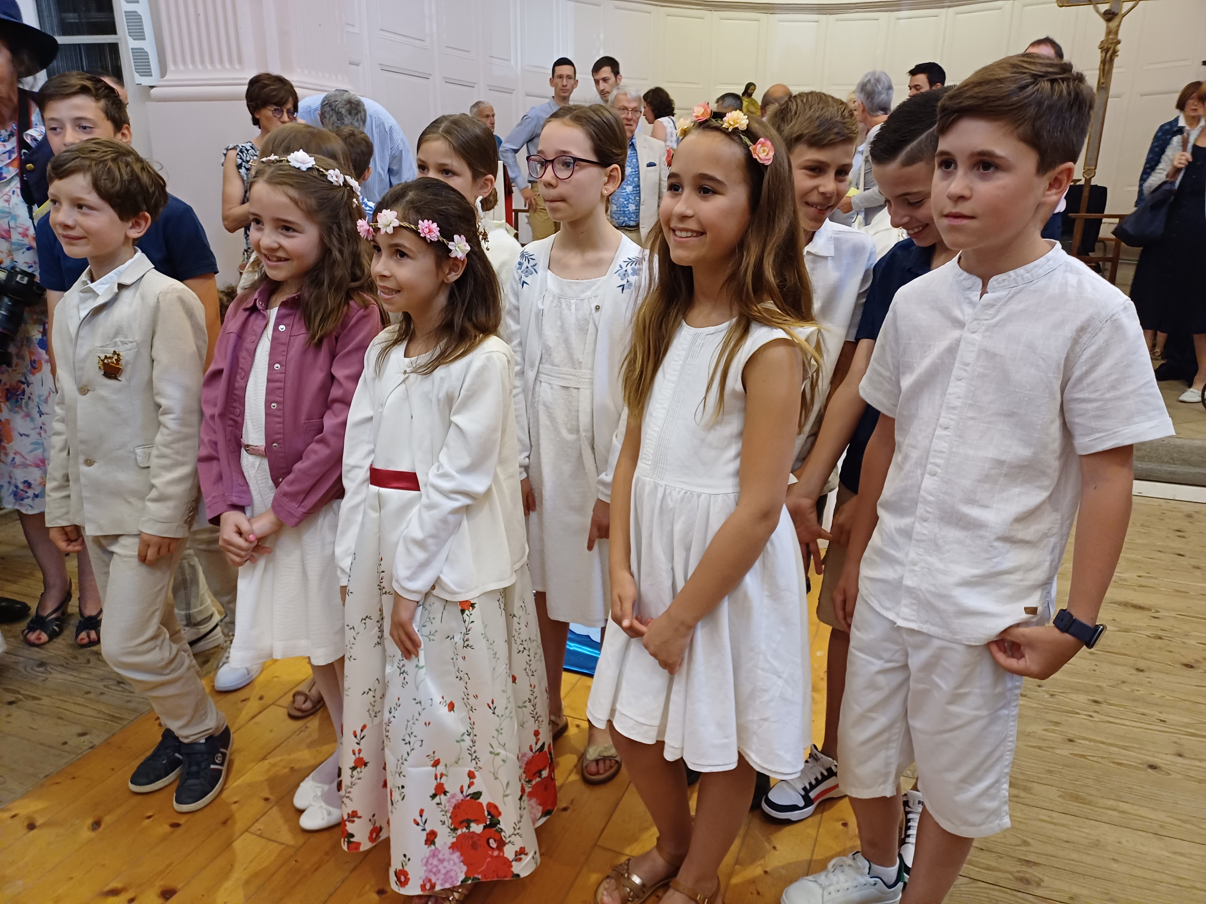 1ère des communions - Eglise d'Ecole - 4 juin 2023 (13).jpg