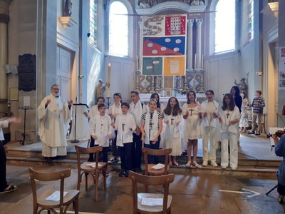 Profession de Foi - Paroisse du Pays de Franois - Église de Franois - 8 mai 2022