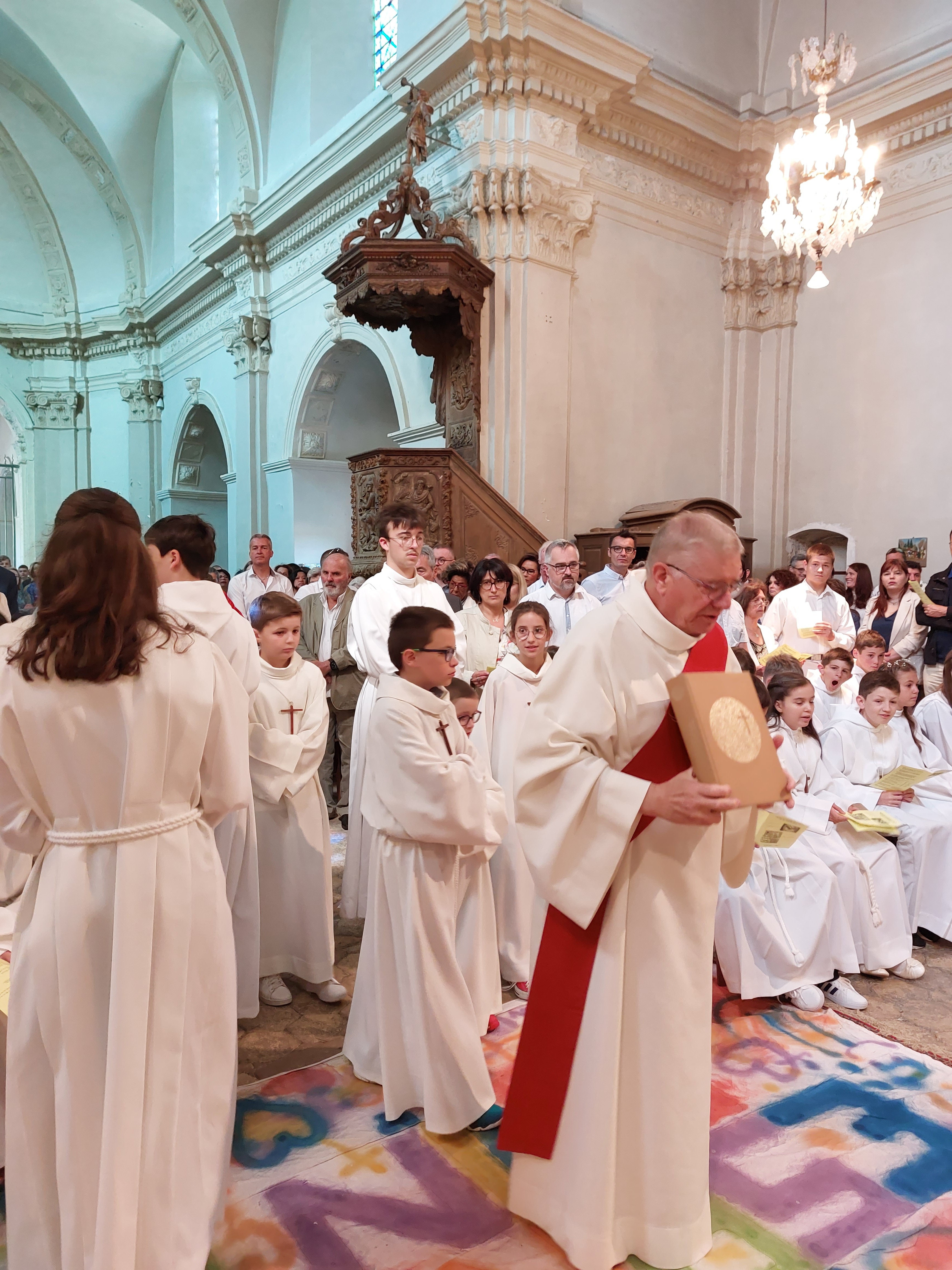 Profession de Foi - Eglise de Bonnay - 28 mai 2023 (17).jpg