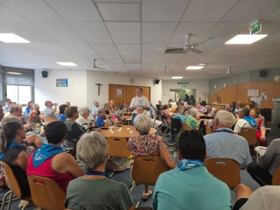 Célébration du geste de l'eau du pèlerinage diocesain